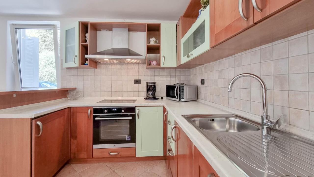 Ena Leilighet Novigrad Istria Eksteriør bilde